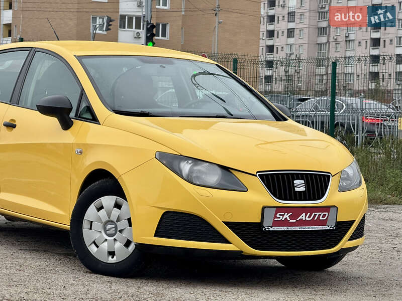 Хетчбек SEAT Ibiza 2011 в Києві