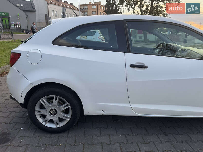 Хэтчбек SEAT Ibiza 2011 в Вараше