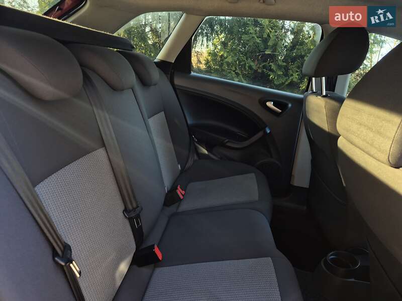 Универсал SEAT Ibiza 2011 в Львове фото 32 Универсал SEAT Ibiza 2011 в Львове
