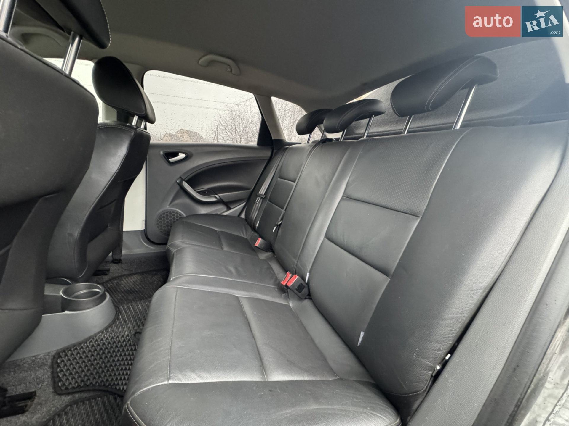 2011 SEAT Ibiza - мініатюра 10