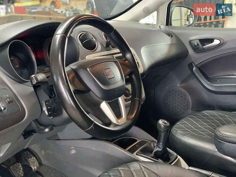 Универсал SEAT Ibiza 2011 в Сваляве фото 5 Универсал SEAT Ibiza 2011 в Сваляве