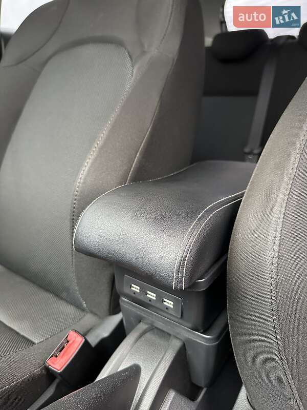 Хэтчбек SEAT Ibiza 2008 в Белогородке фото 38 Хэтчбек SEAT Ibiza 2008 в Белогородке