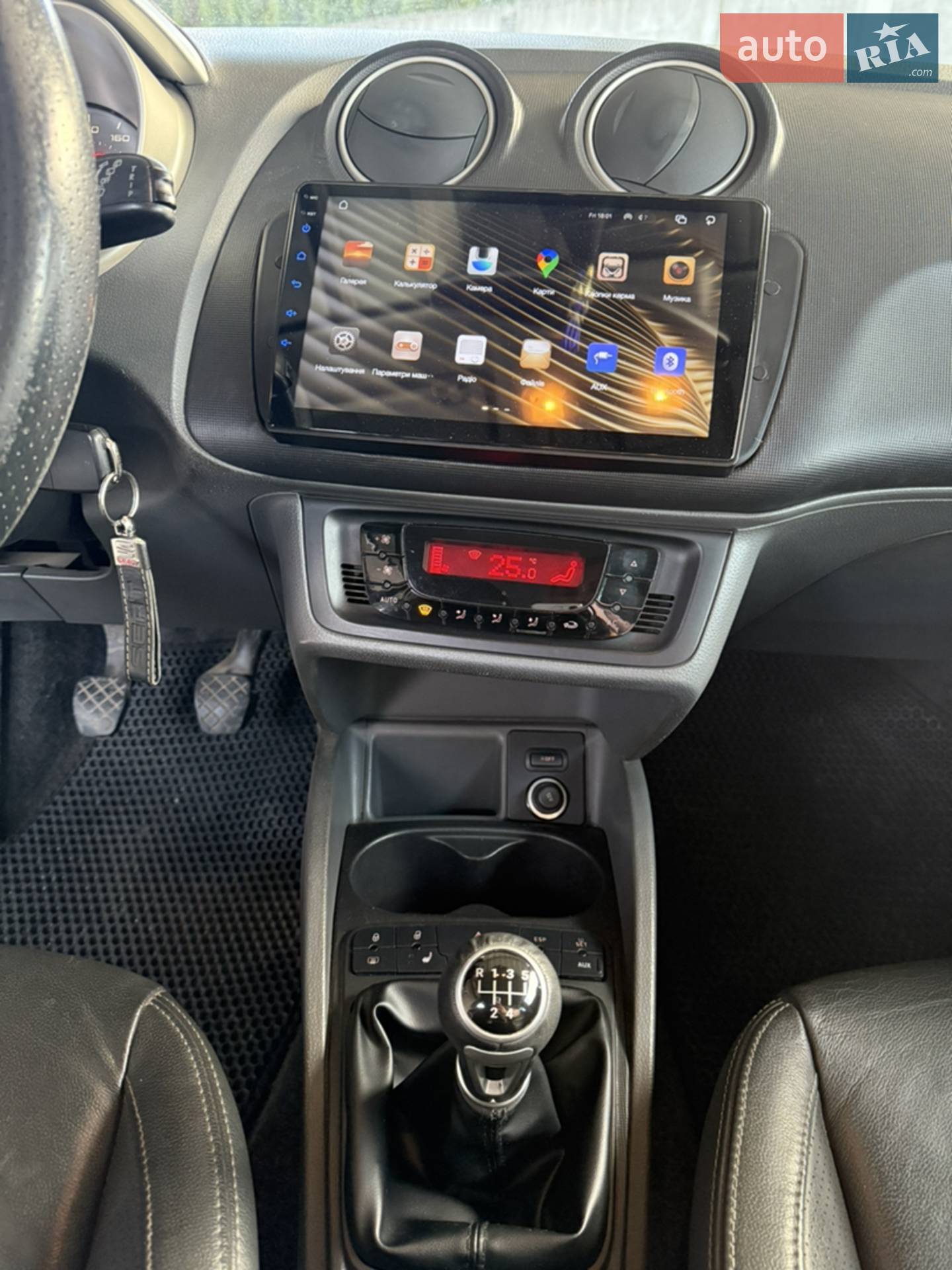 2011 SEAT Ibiza - мініатюра 10