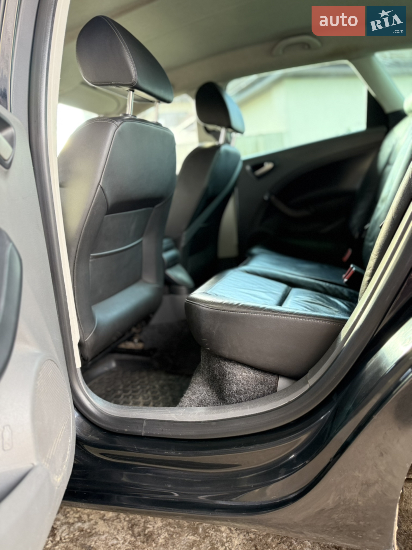 2011 SEAT Ibiza - мініатюра 15