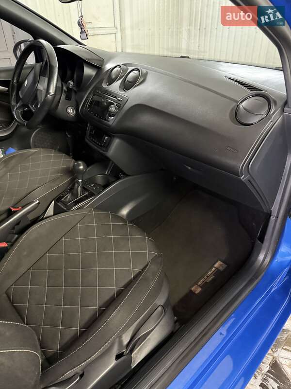 Хетчбек SEAT Ibiza 2010 в Димері
