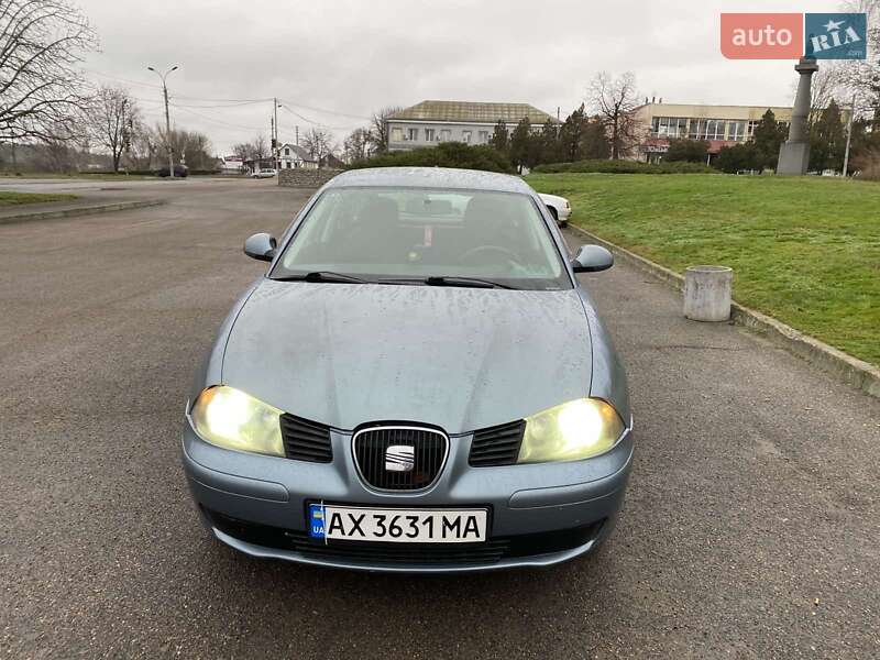 Хетчбек SEAT Ibiza 2006 в Чигирину