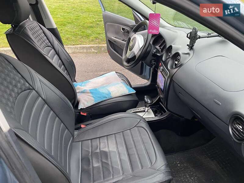 Хетчбек SEAT Ibiza 2006 в Чигирину