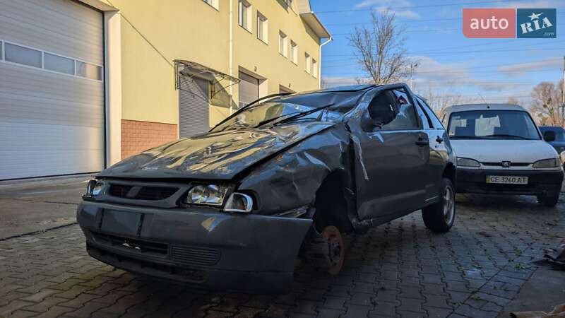 Хетчбек SEAT Ibiza 1997 в Чернівцях