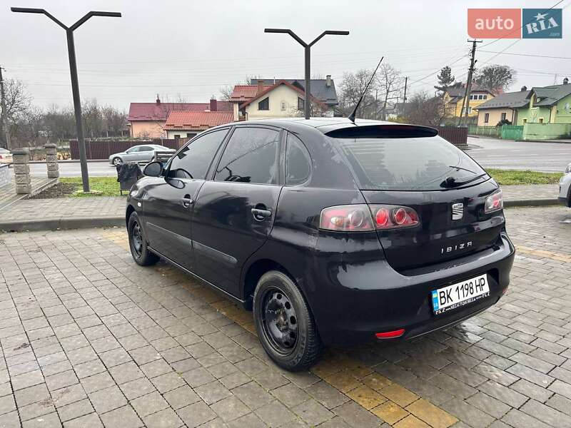 Хетчбек SEAT Ibiza 2008 в Ременеві