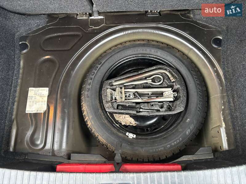 Хетчбек SEAT Ibiza 2008 в Ременеві