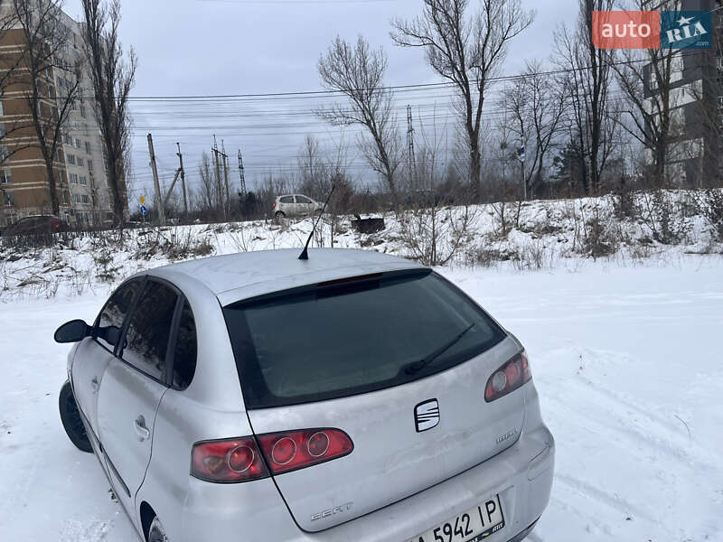 Хетчбек SEAT Ibiza 2003 в Вишгороді