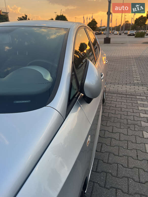 Хэтчбек SEAT Ibiza 2011 в Львове фото 19 Хэтчбек SEAT Ibiza 2011 в Львове