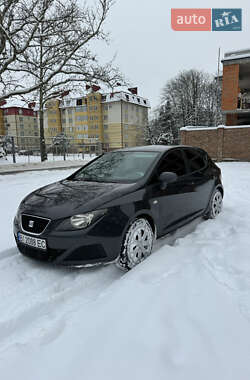 Хетчбек SEAT Ibiza 2011 в Мукачевому