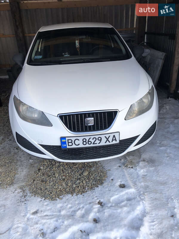 Хэтчбек SEAT Ibiza 2011 в Вараше