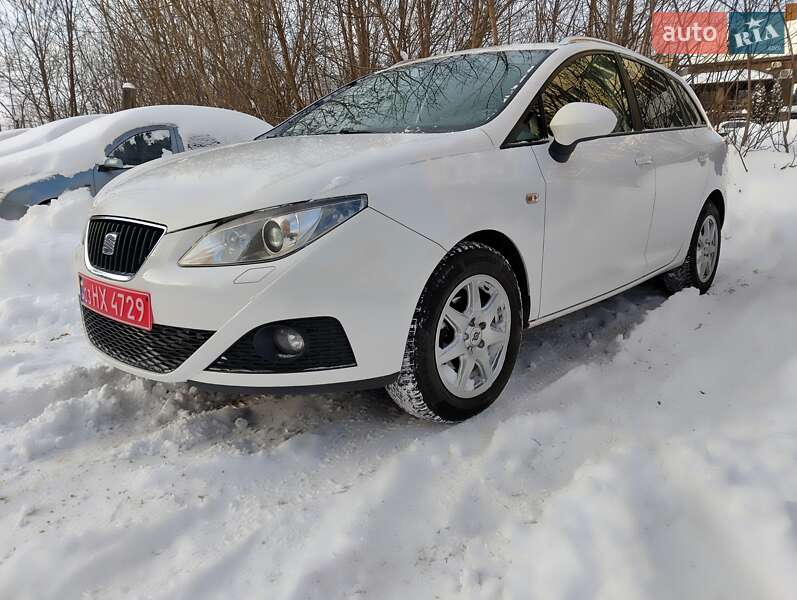 SEAT Ibiza 2011 SEAT Ibiza 2011