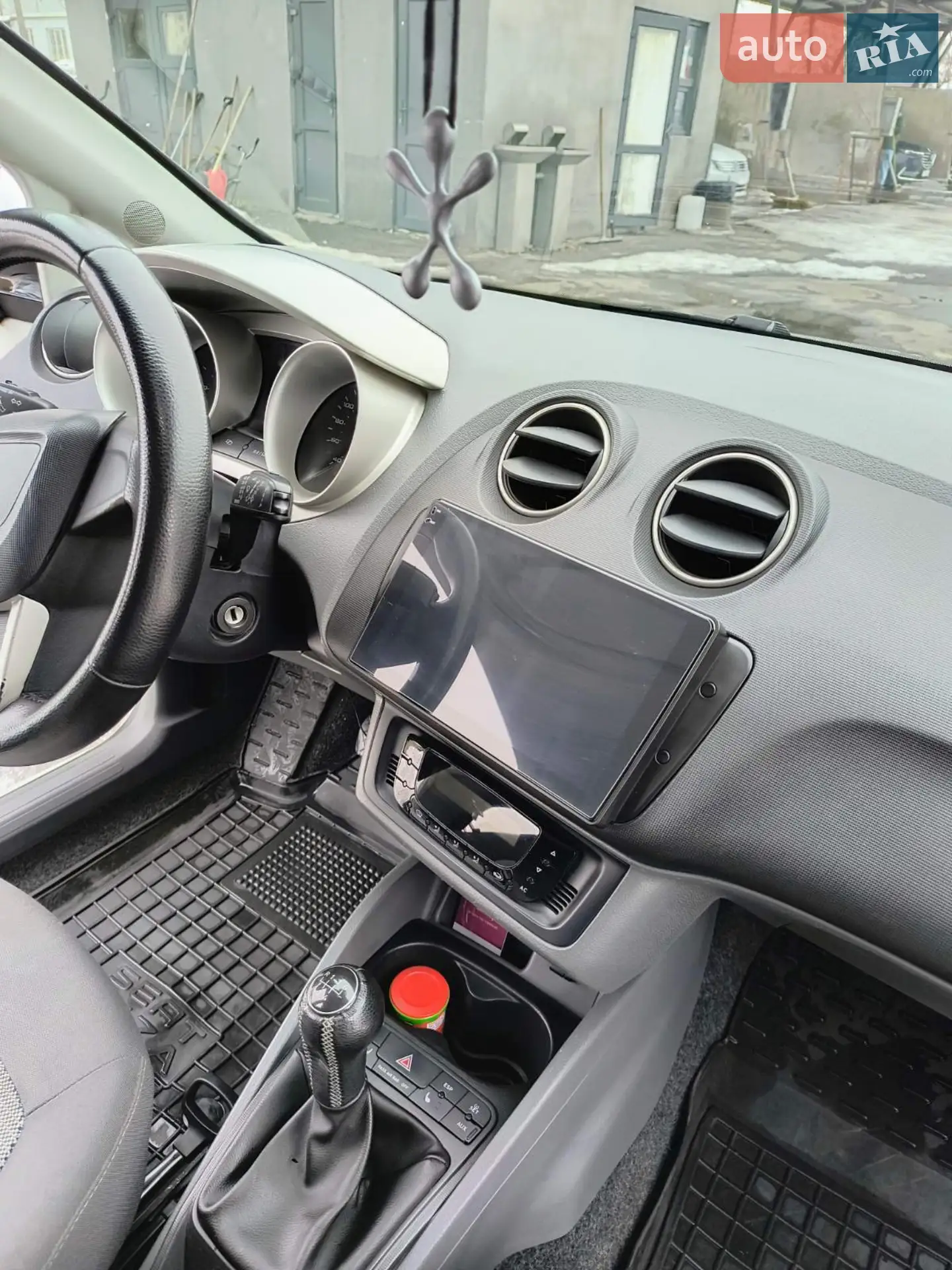 2010 SEAT Ibiza - мініатюра 8