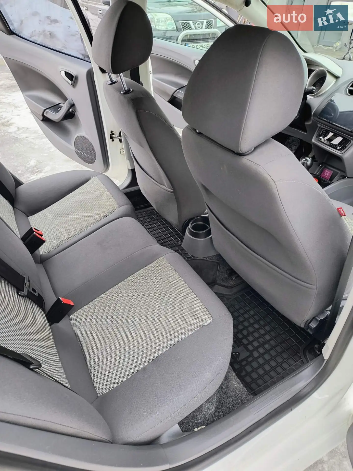2010 SEAT Ibiza - мініатюра 10