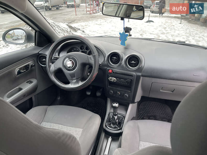 Хэтчбек SEAT Ibiza 2007 в Киеве фото 14 Хэтчбек SEAT Ibiza 2007 в Киеве