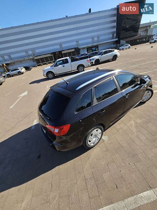 SEAT Ibiza 2010 SEAT Ibiza 2010