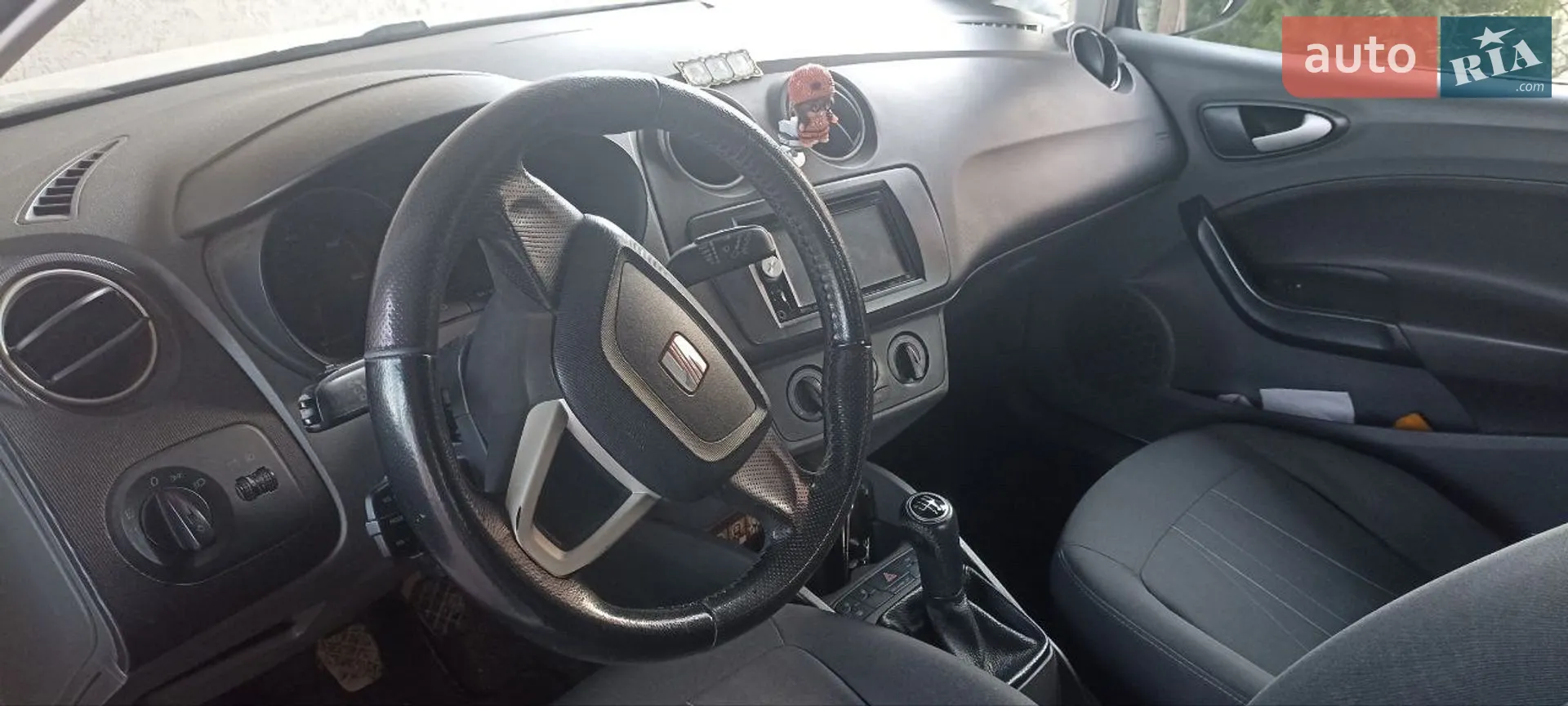 2011 SEAT Ibiza - мініатюра 15