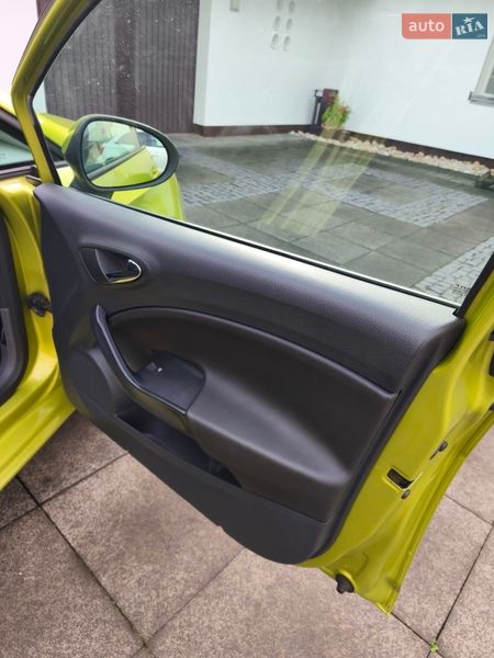 Хэтчбек SEAT Ibiza 2008 в Старой Выжевке