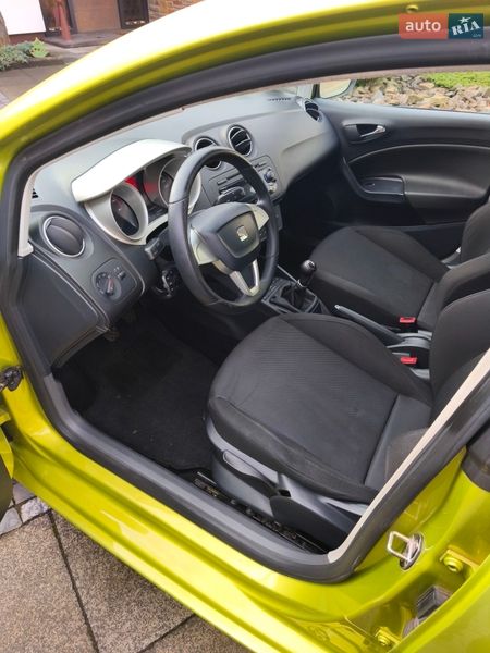 Хэтчбек SEAT Ibiza 2008 в Старой Выжевке