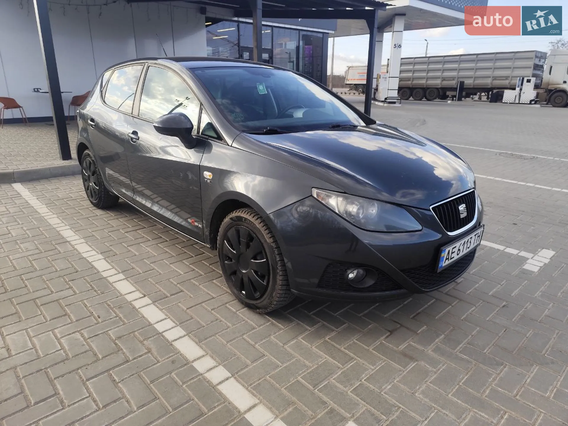 2011 SEAT Ibiza - мініатюра 3