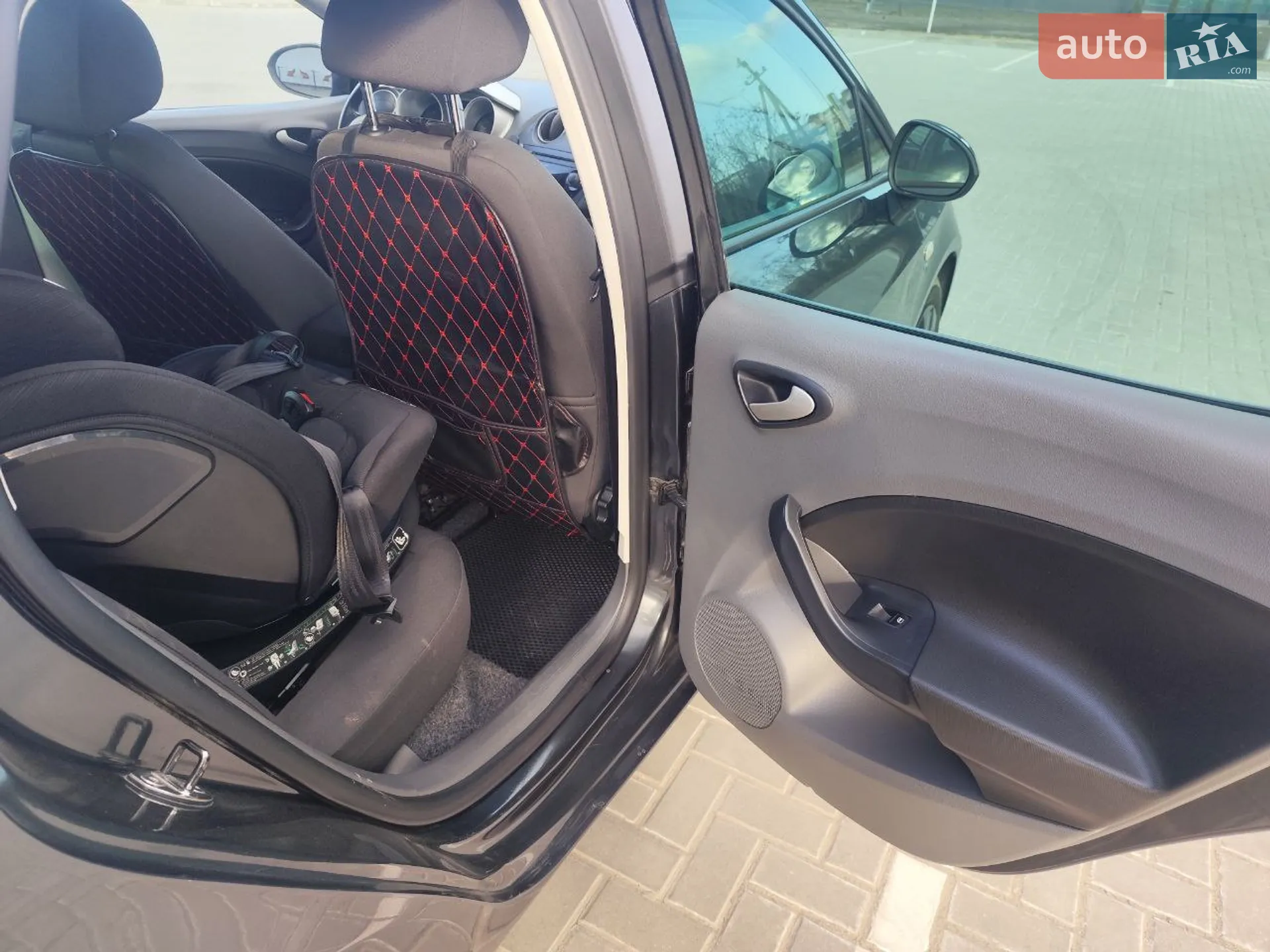 2011 SEAT Ibiza - мініатюра 8