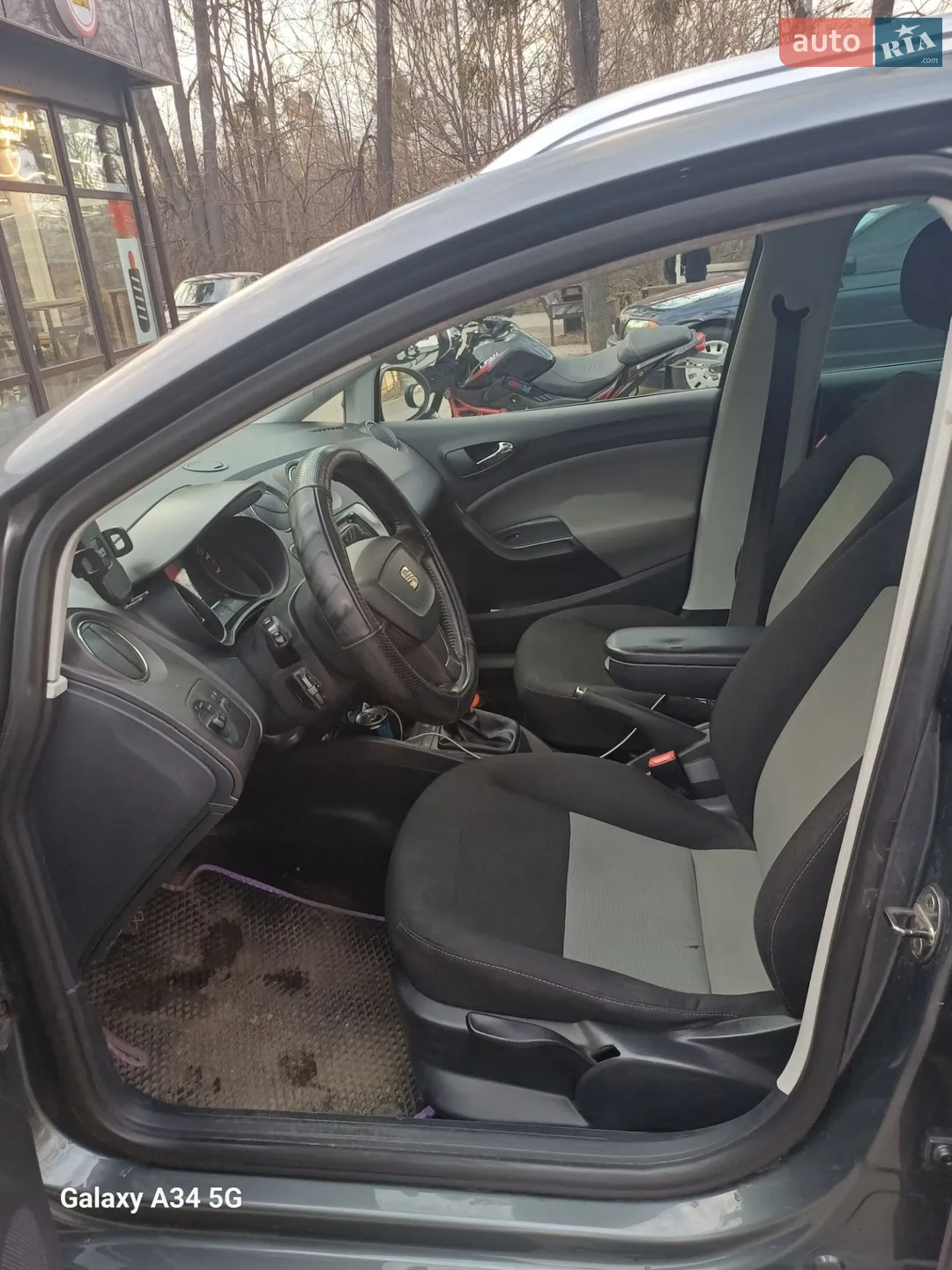 2012 SEAT Ibiza - мініатюра 16