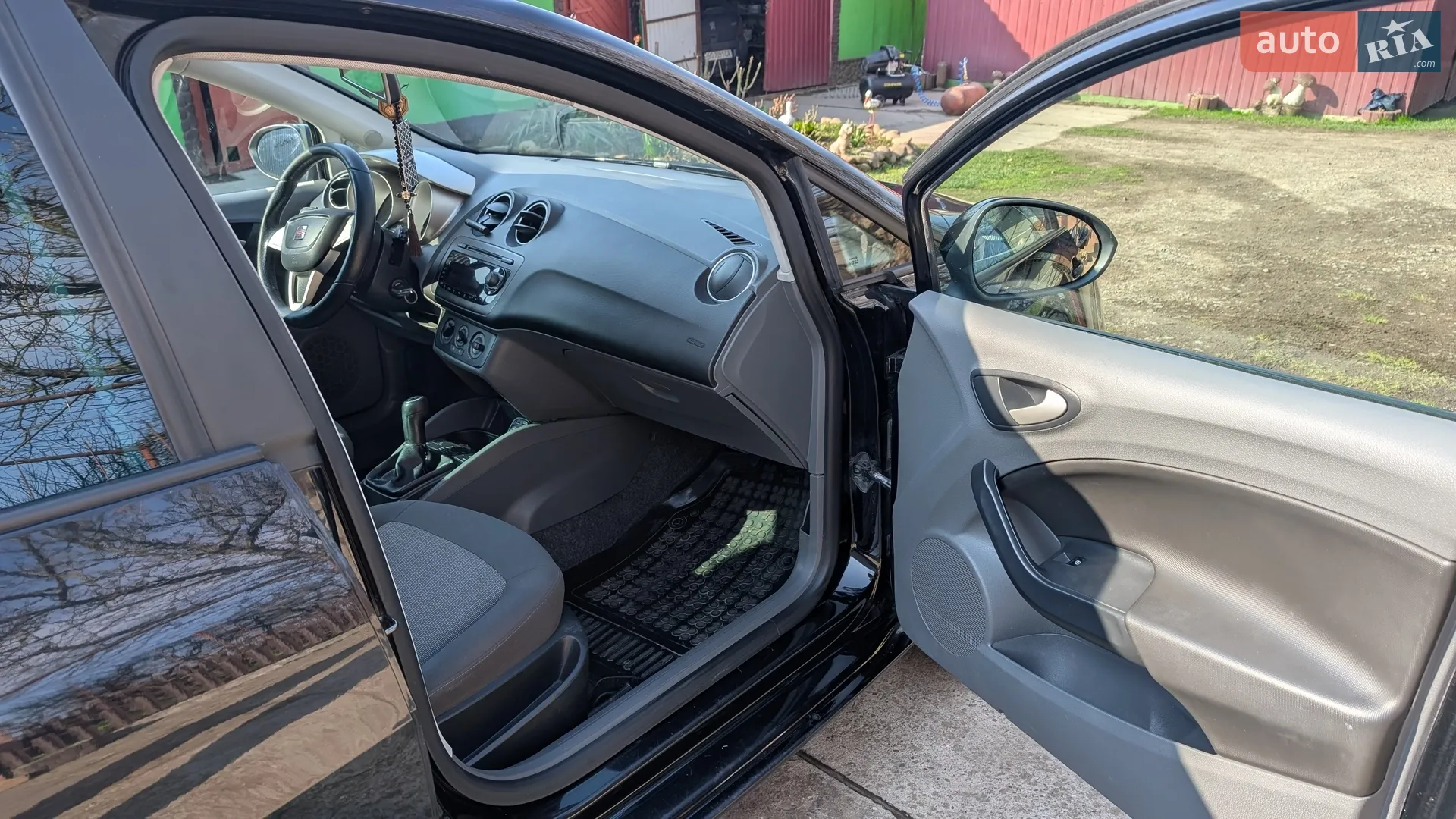 2011 SEAT Ibiza - мініатюра 16