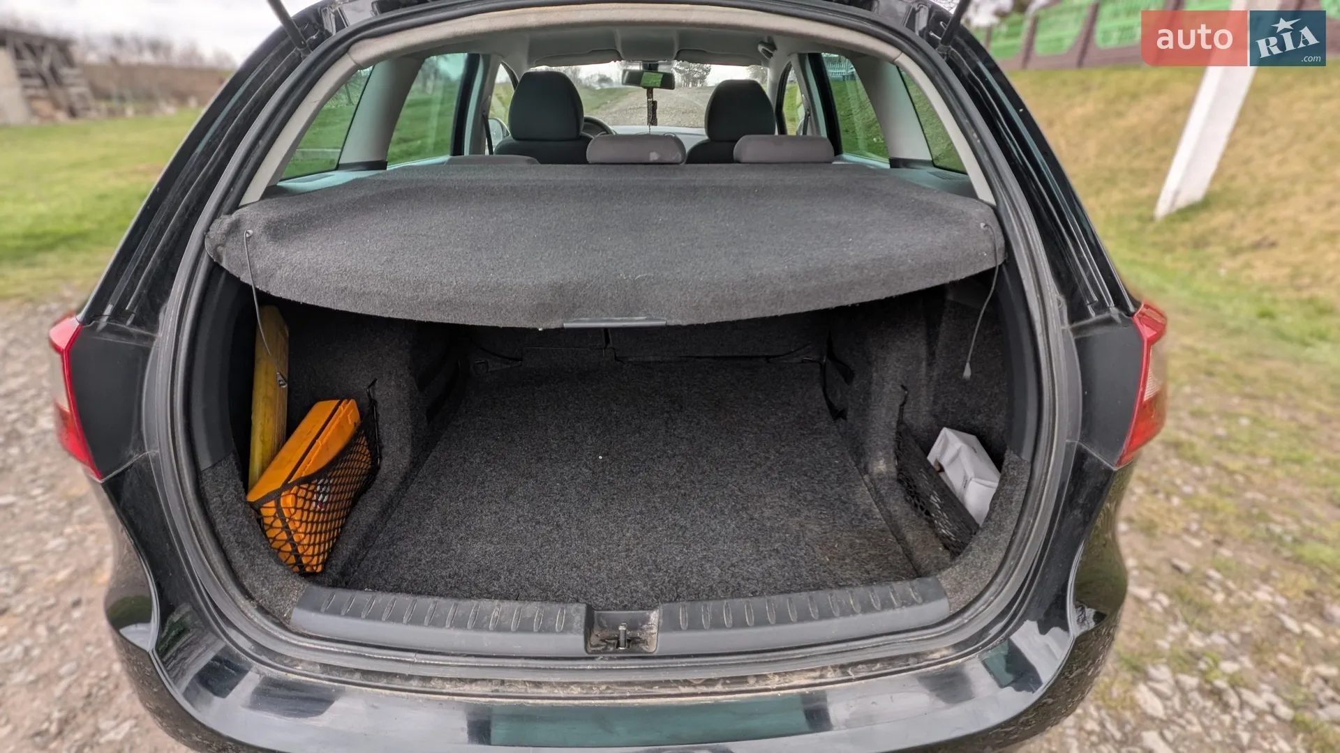 2011 SEAT Ibiza - мініатюра 2
