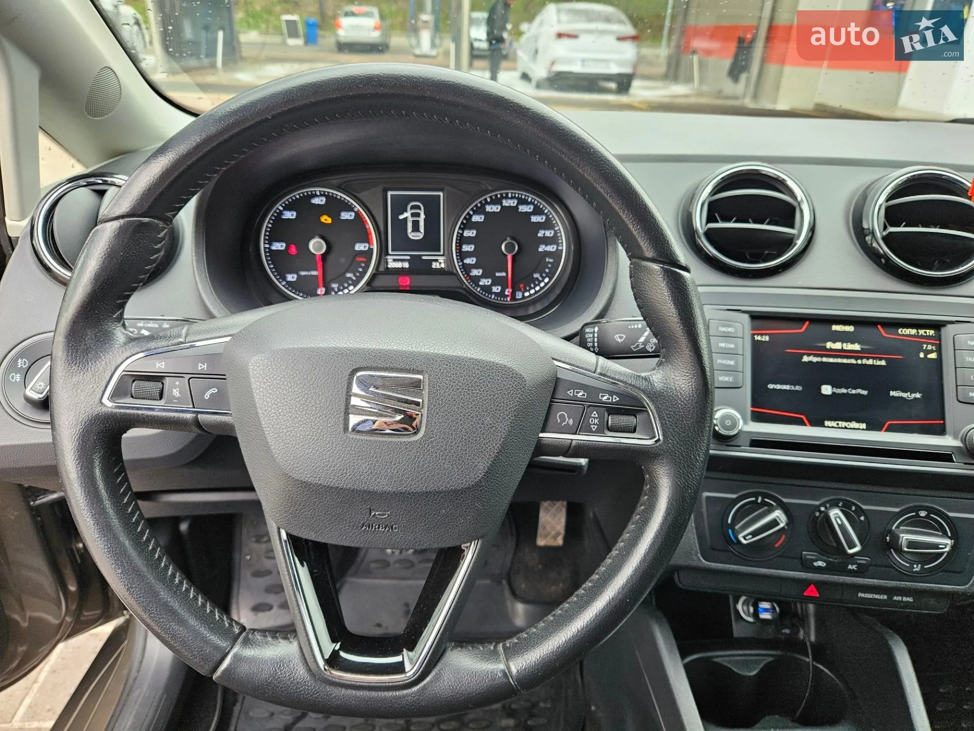 2015 SEAT Ibiza - мініатюра 14