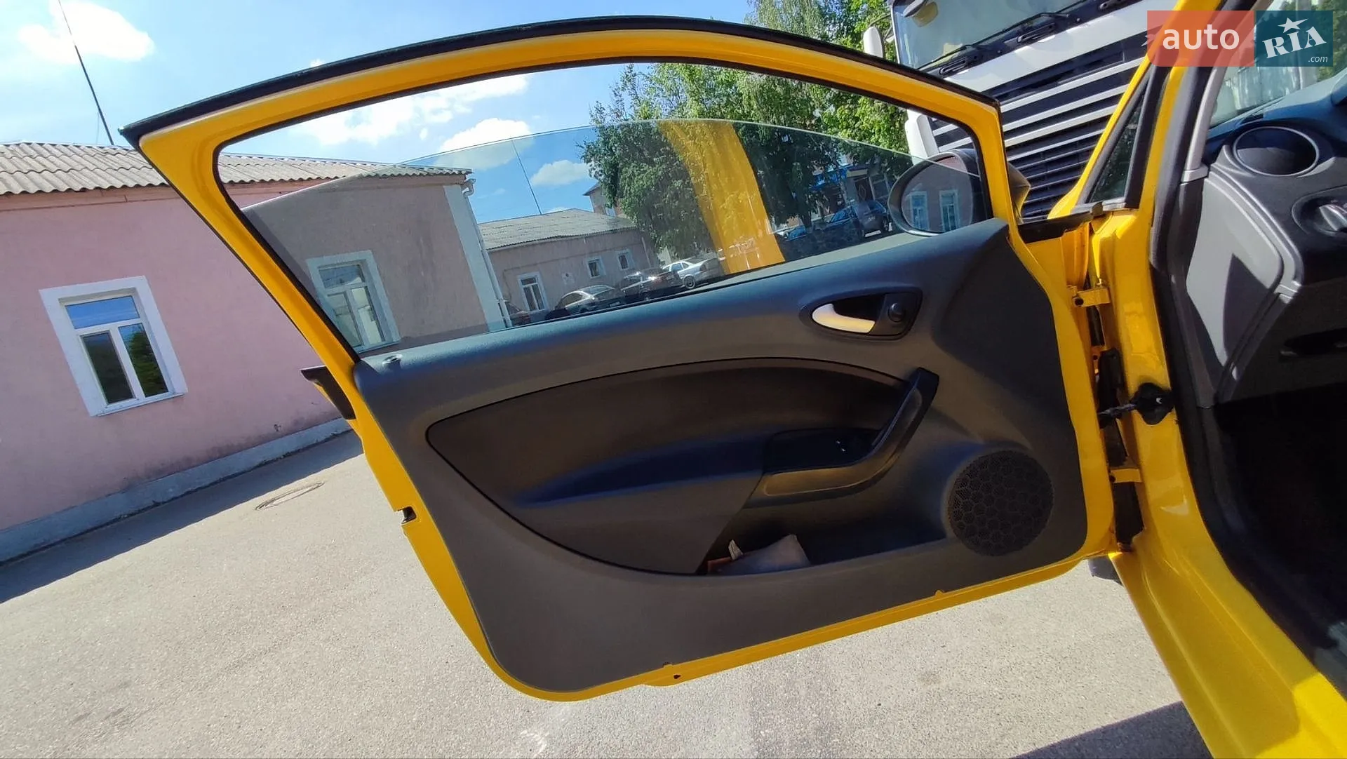 2011 SEAT Ibiza - мініатюра 11