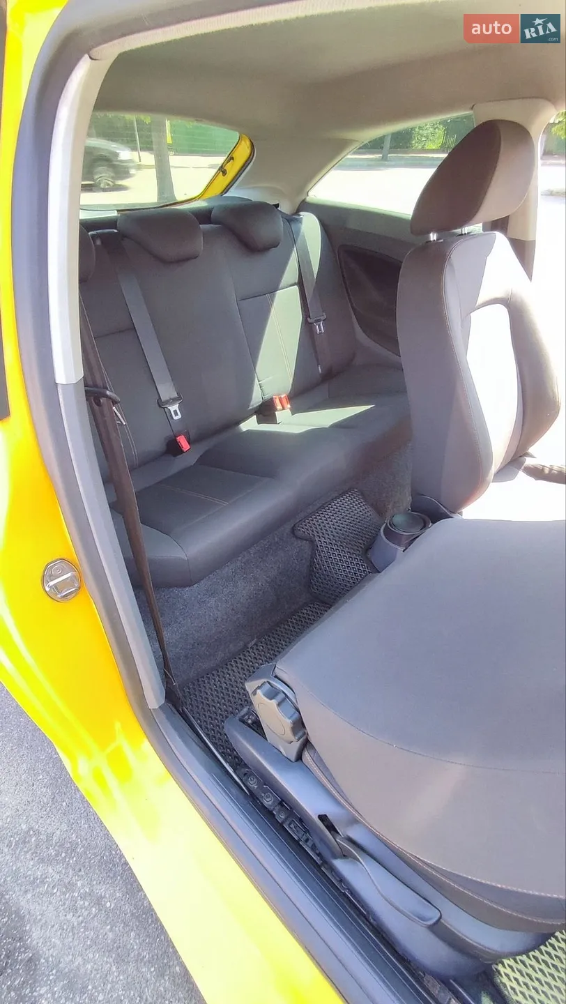 2011 SEAT Ibiza - мініатюра 16