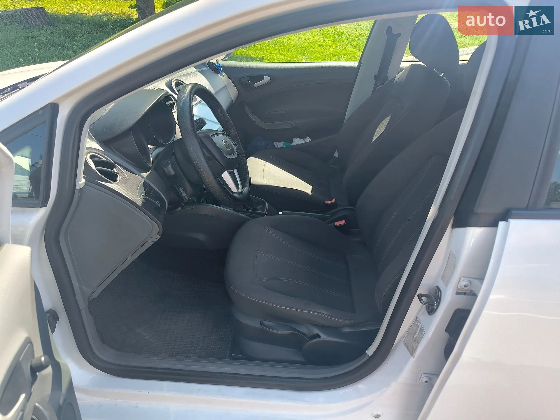 2012 SEAT Ibiza - мініатюра 7