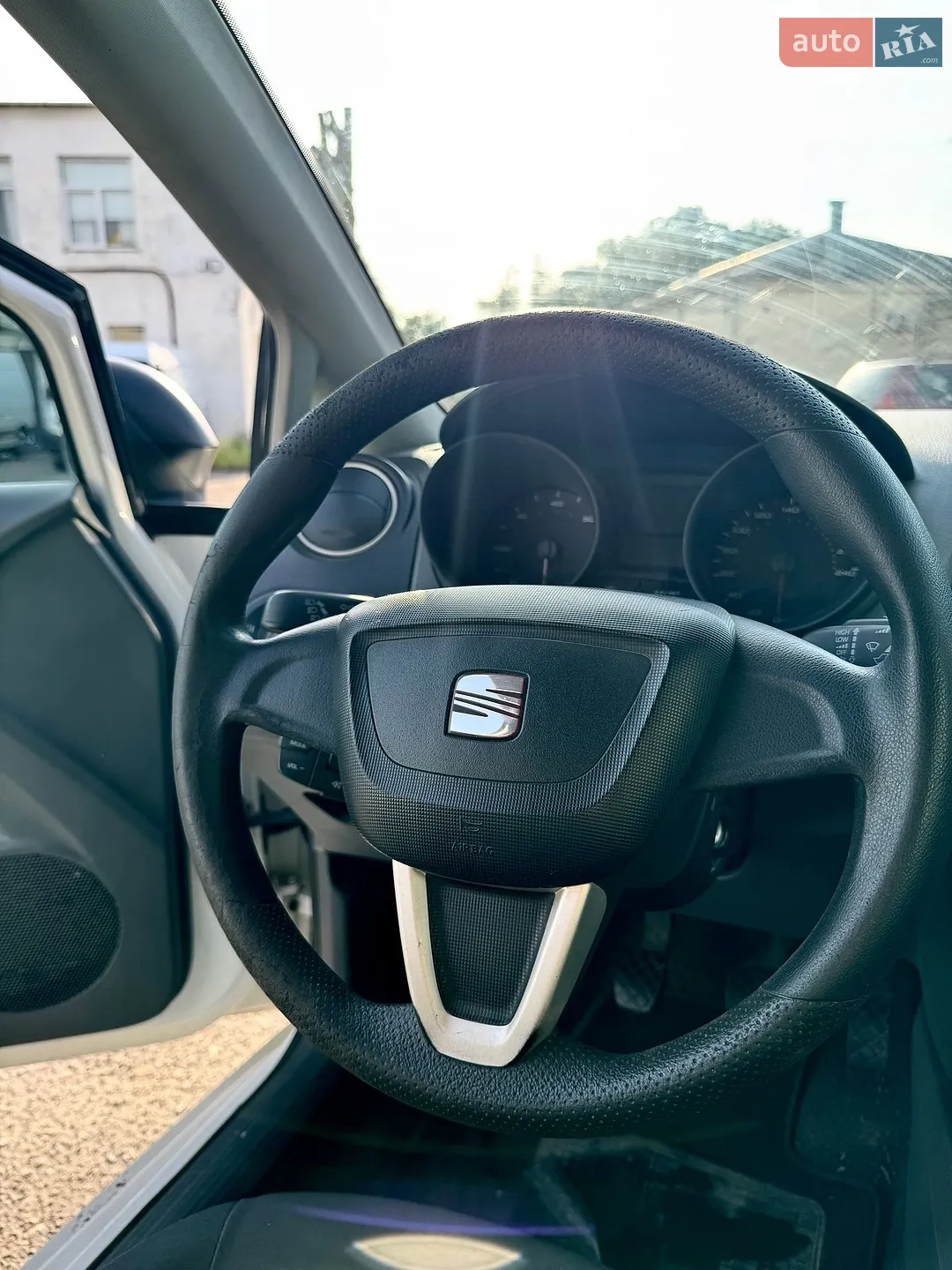 2010 SEAT Ibiza - мініатюра 17