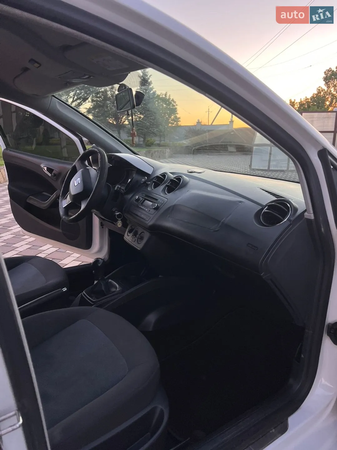 2014 SEAT Ibiza - мініатюра 7