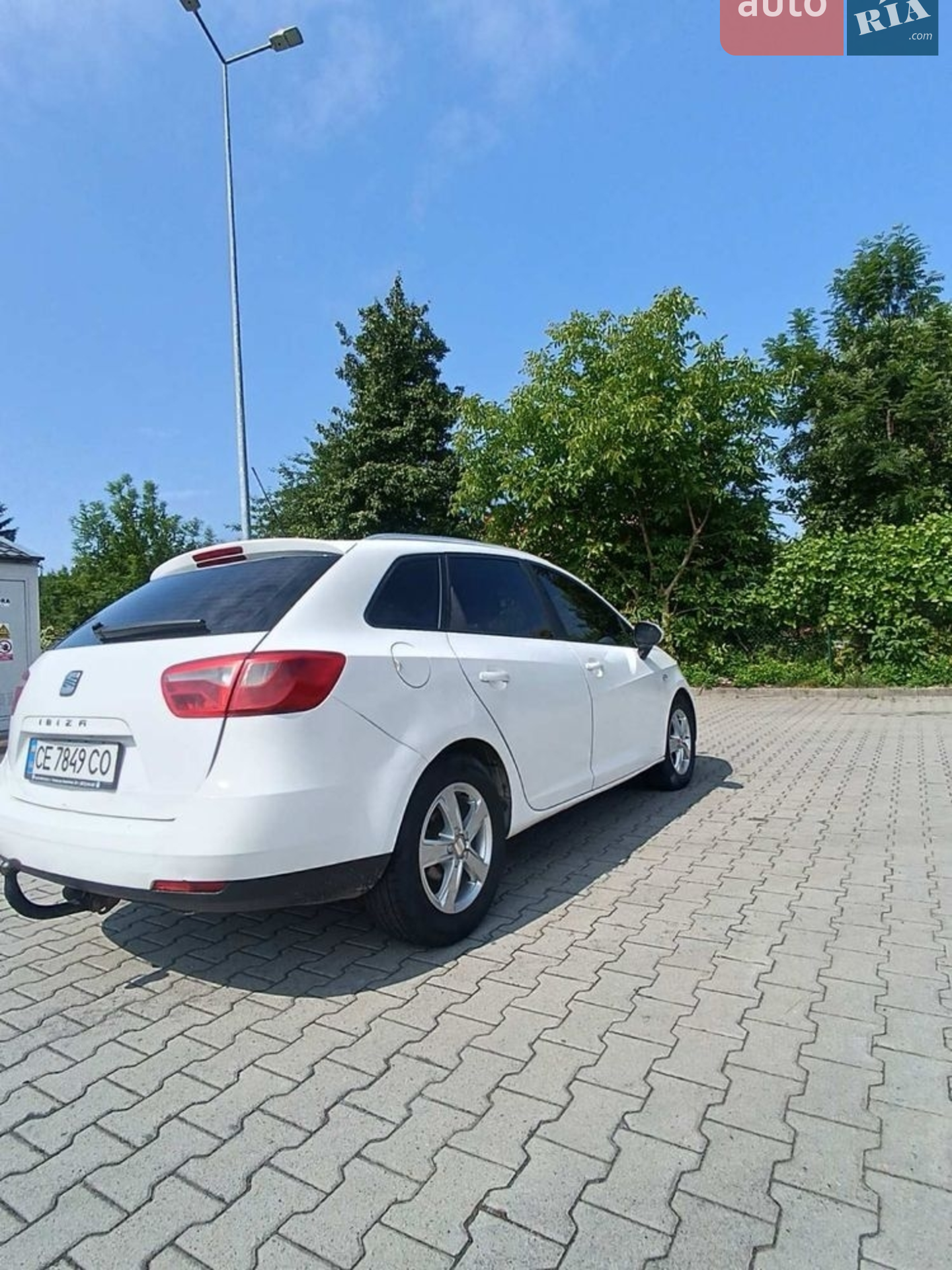 2011 SEAT Ibiza - мініатюра 2