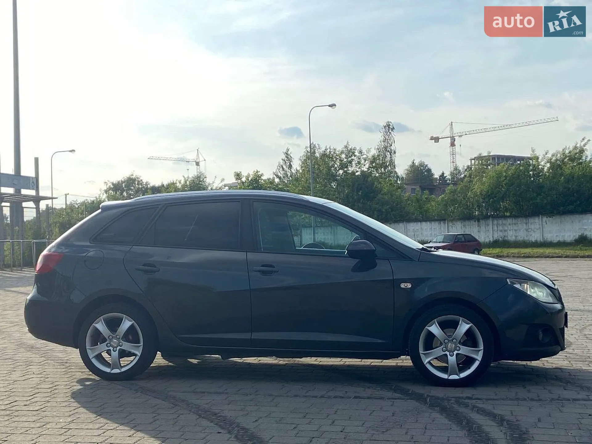 2010 SEAT Ibiza - мініатюра 2
