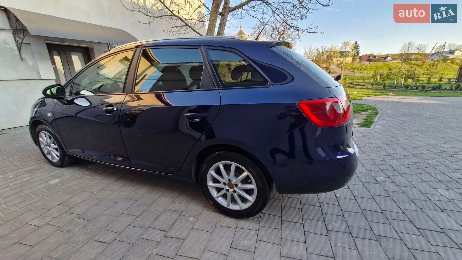 2010 SEAT Ibiza - мініатюра 3
