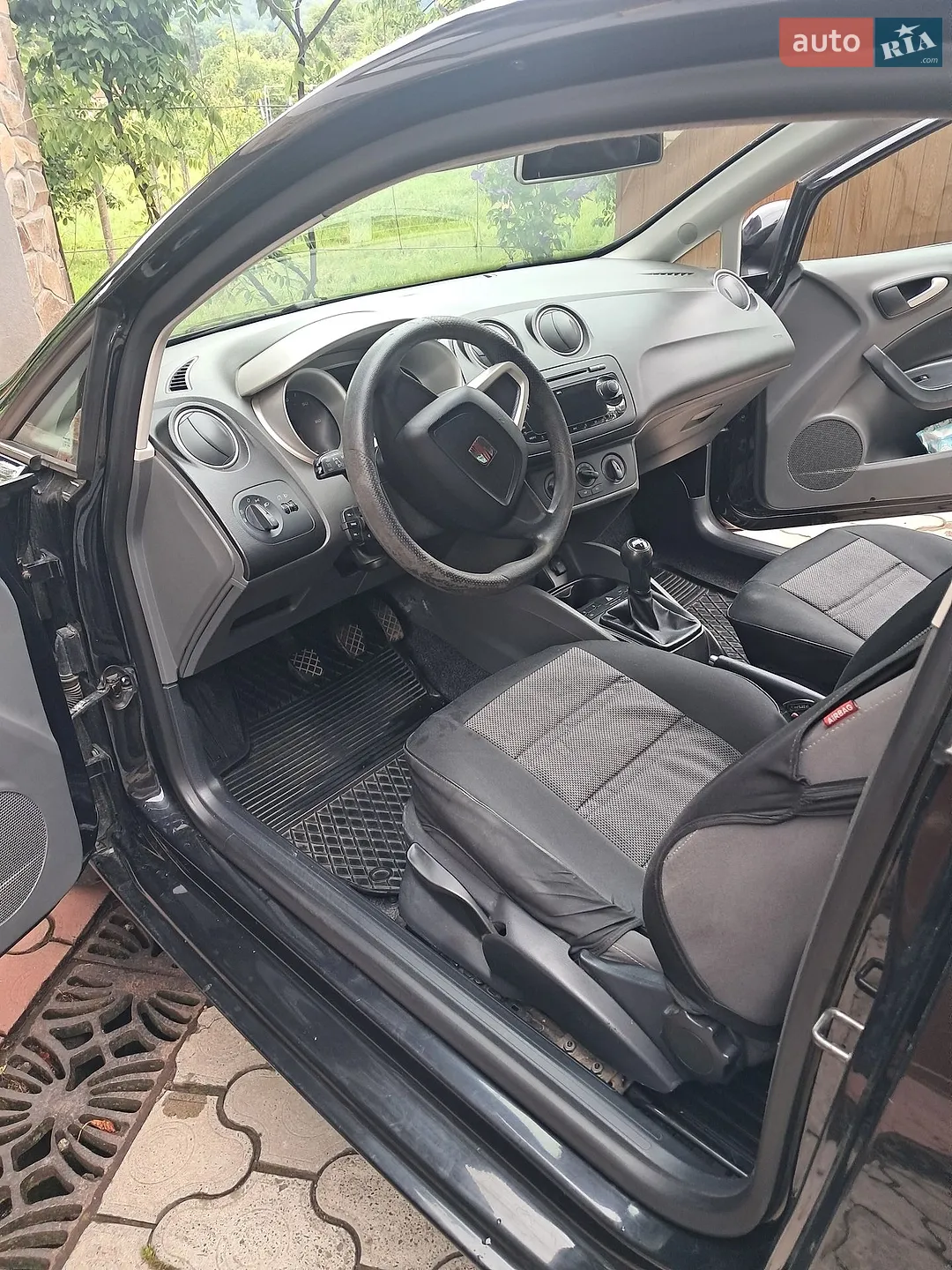 2011 SEAT Ibiza - мініатюра 9
