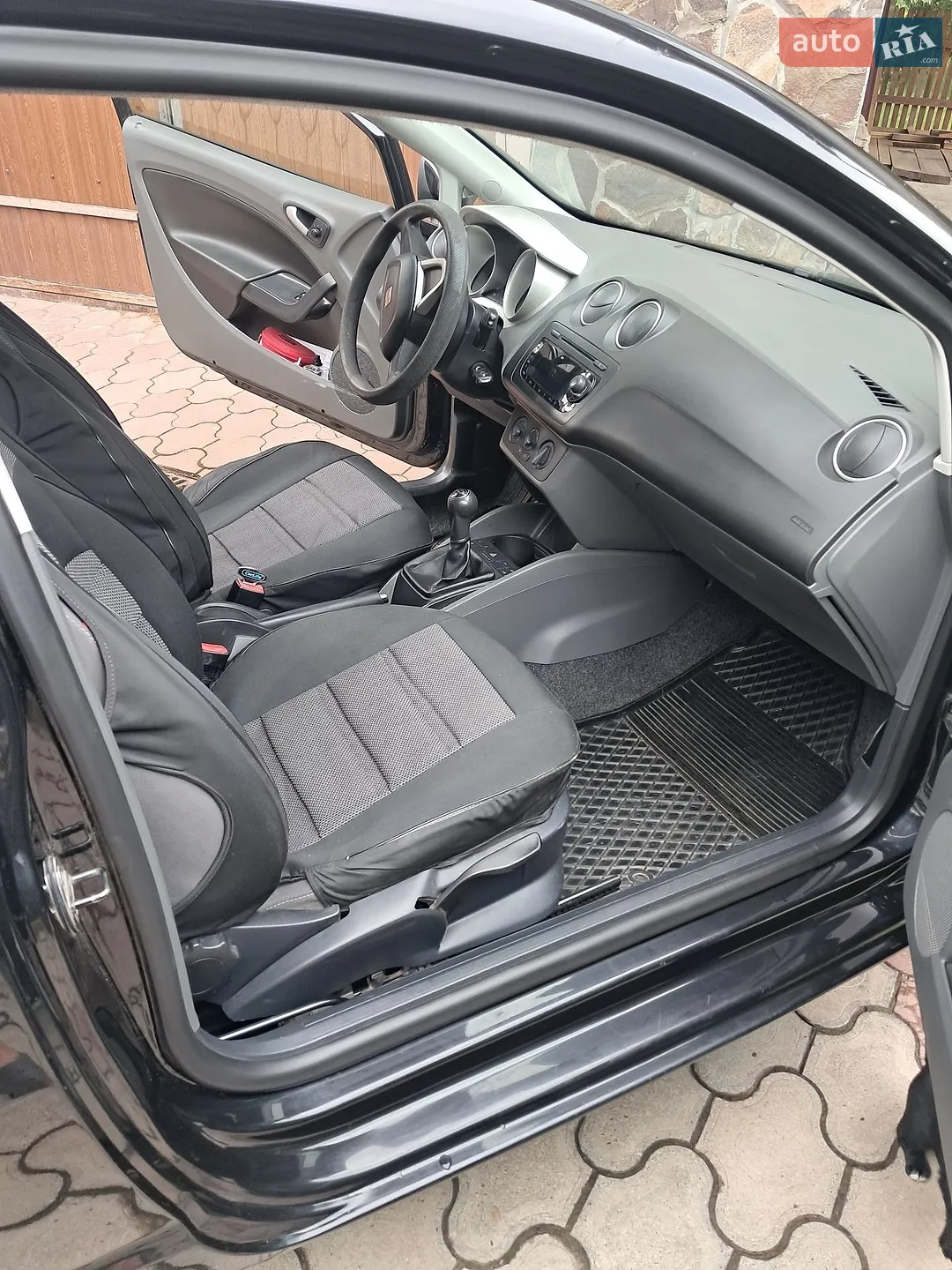 2011 SEAT Ibiza - мініатюра 10