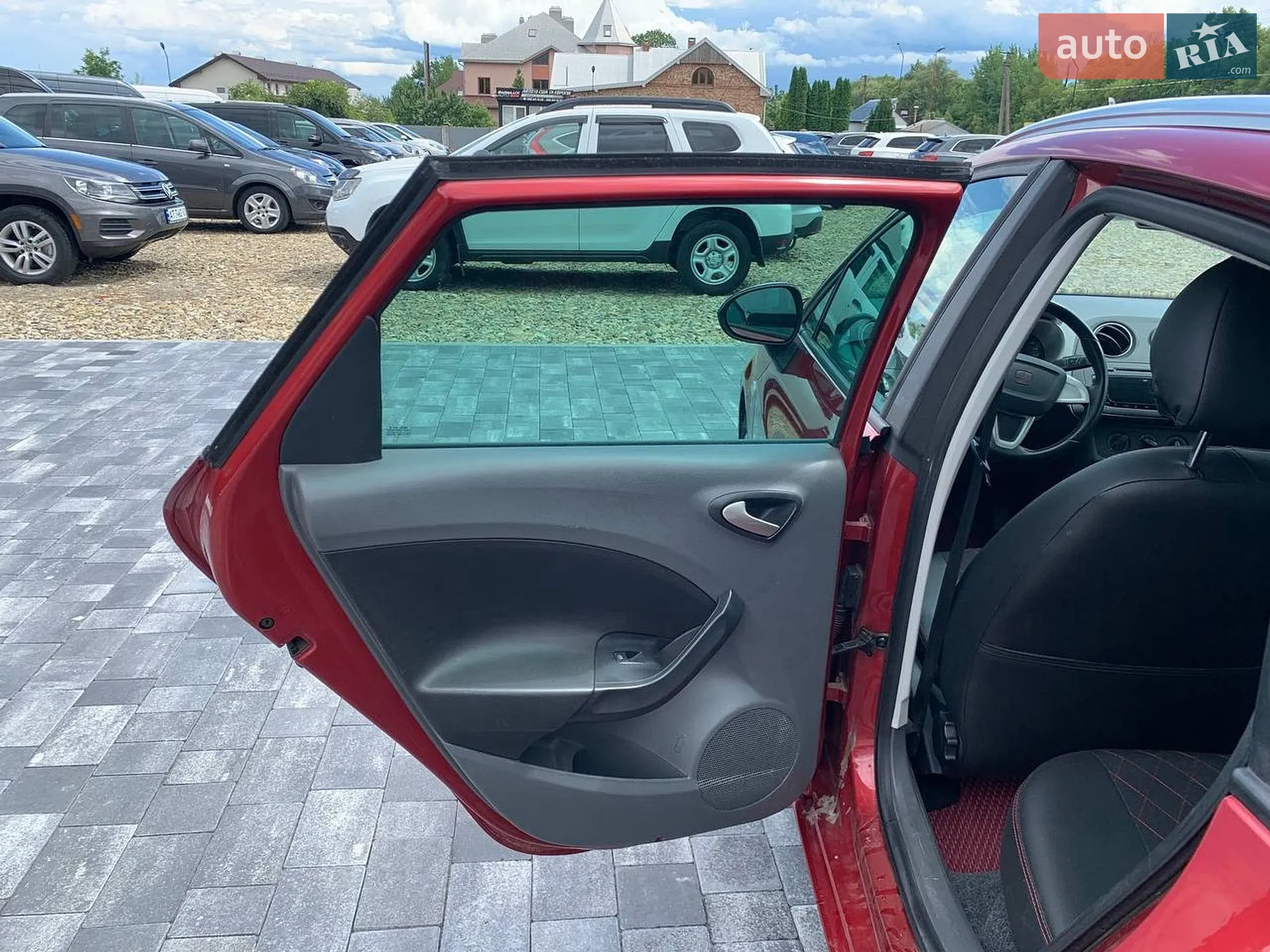 2011 SEAT Ibiza - мініатюра 10