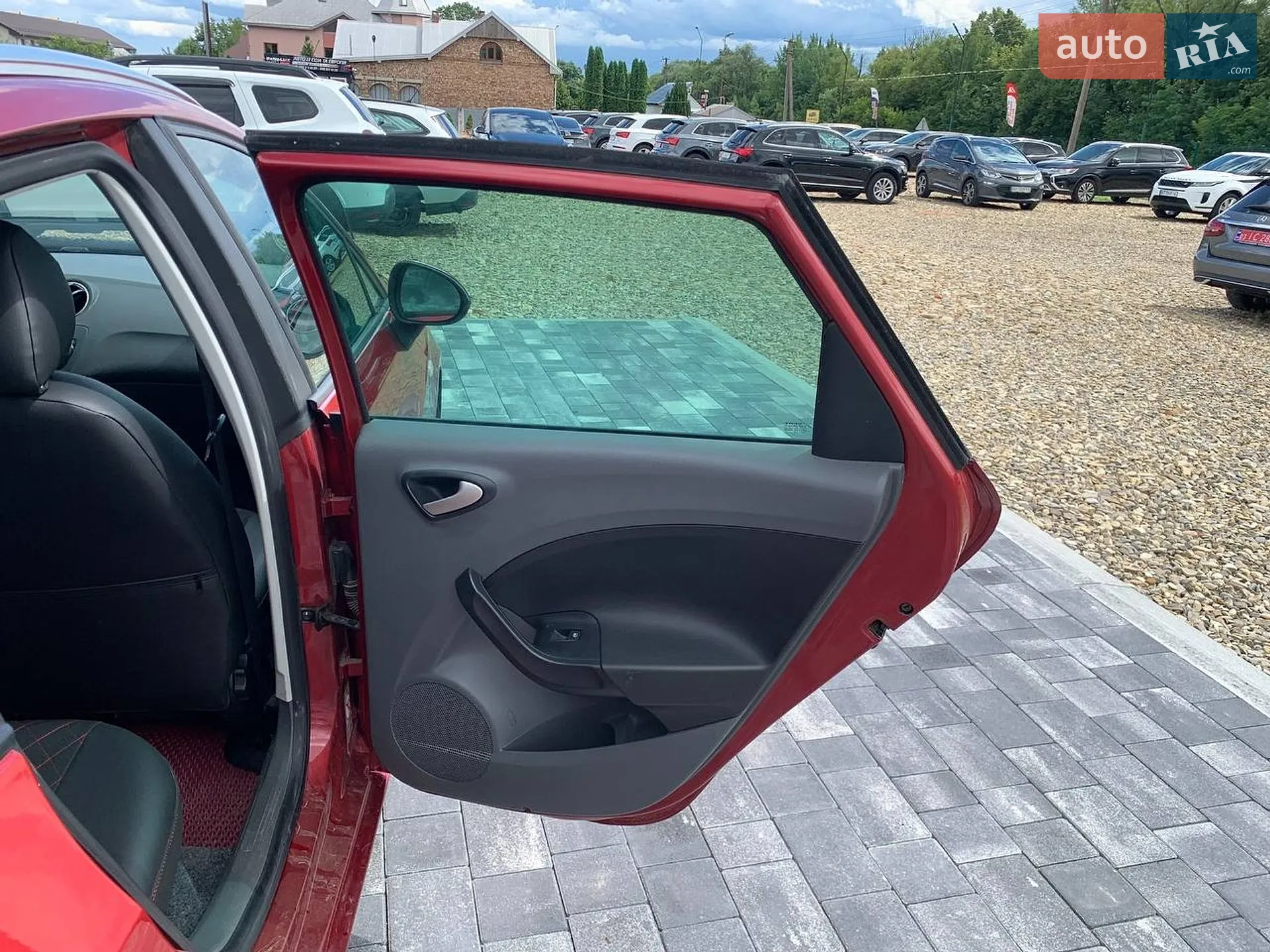 2011 SEAT Ibiza - мініатюра 11