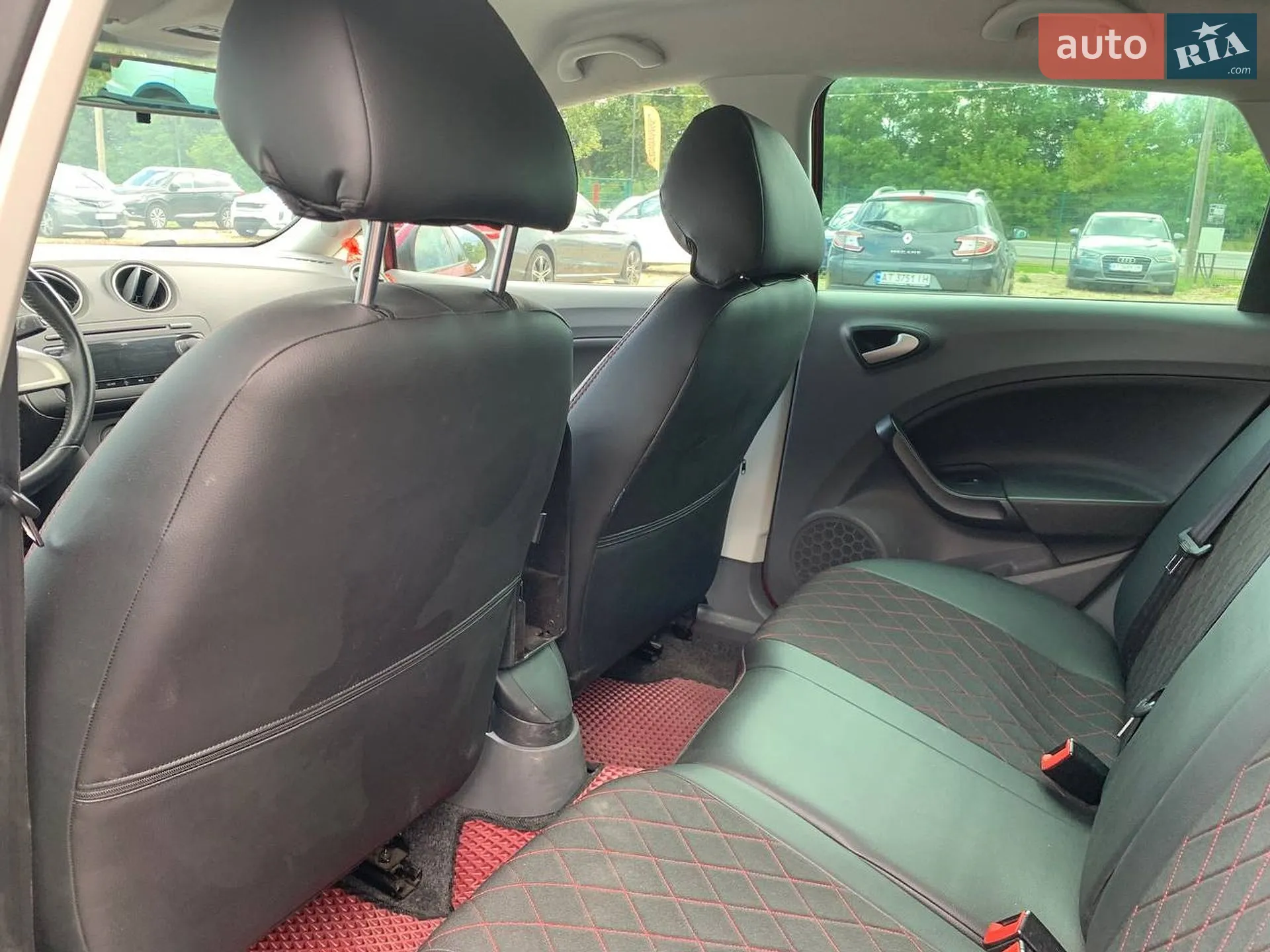 2011 SEAT Ibiza - мініатюра 22