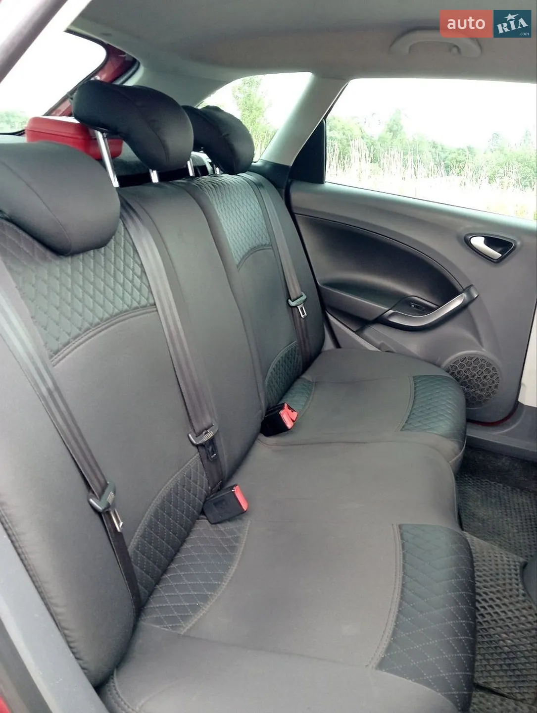 2010 SEAT Ibiza - мініатюра 10