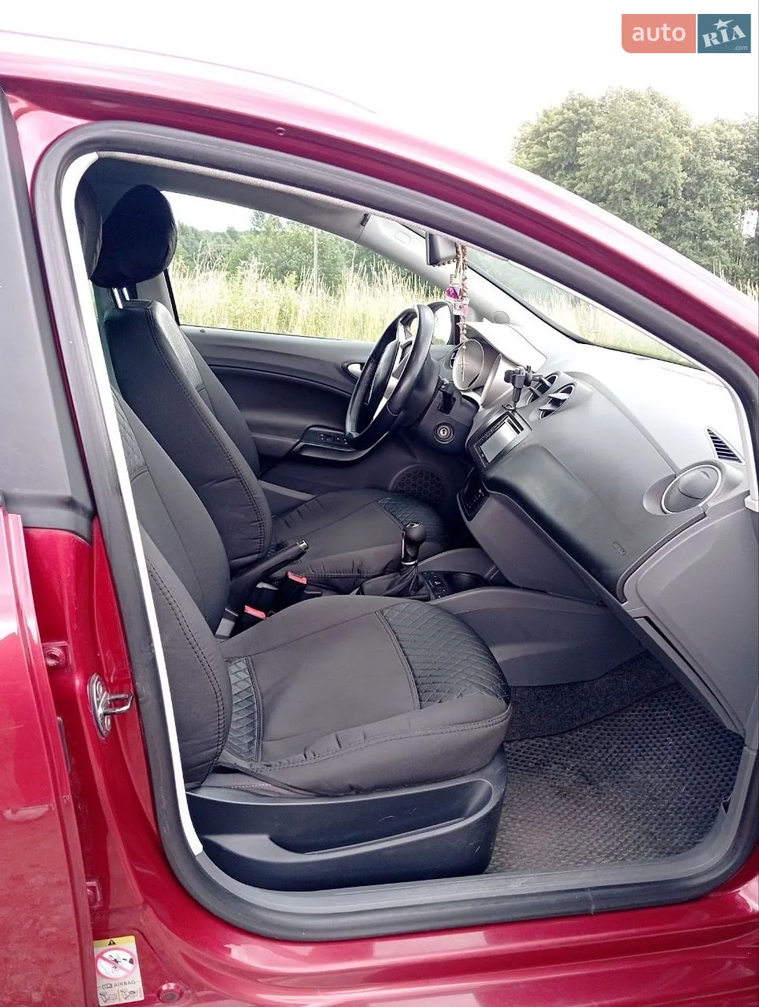 2010 SEAT Ibiza - мініатюра 11