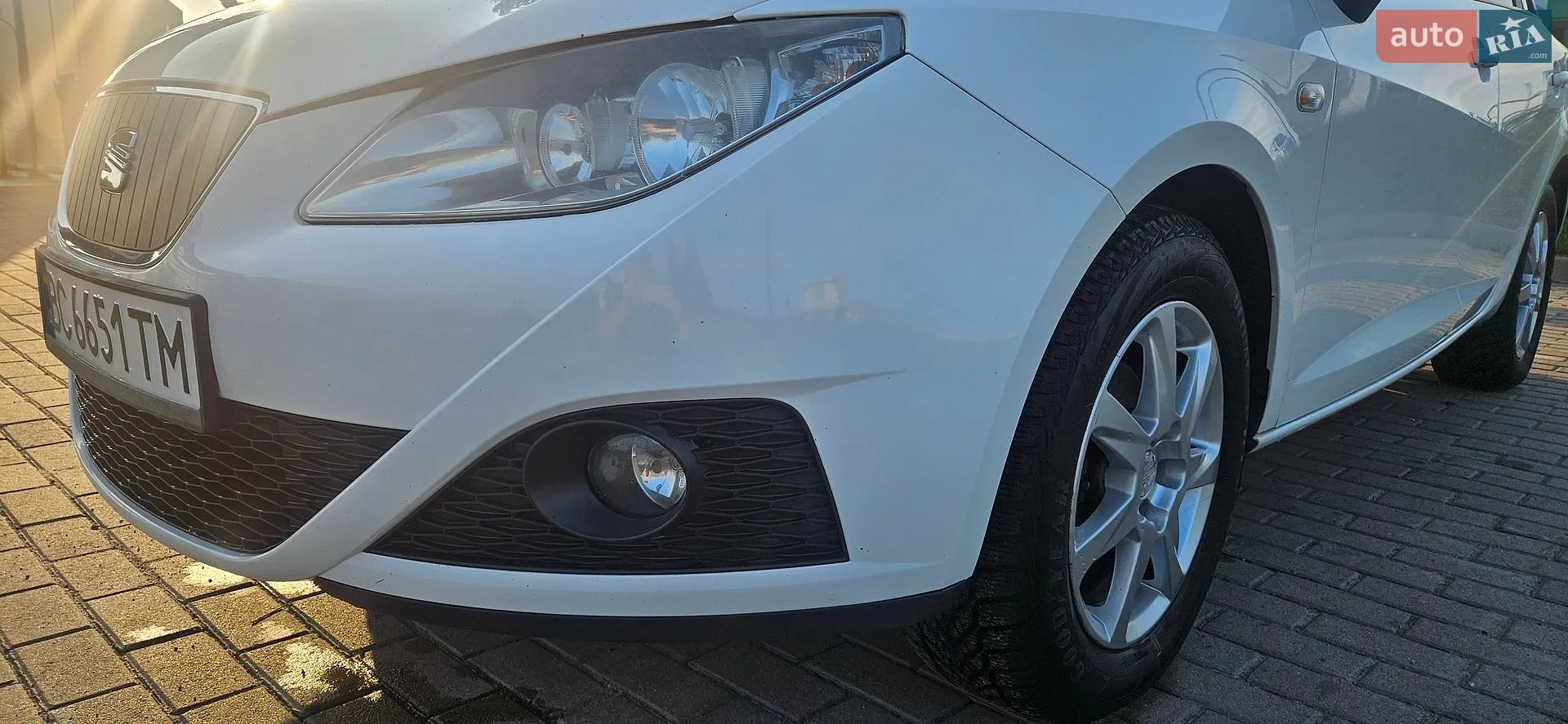 2011 SEAT Ibiza - мініатюра 12