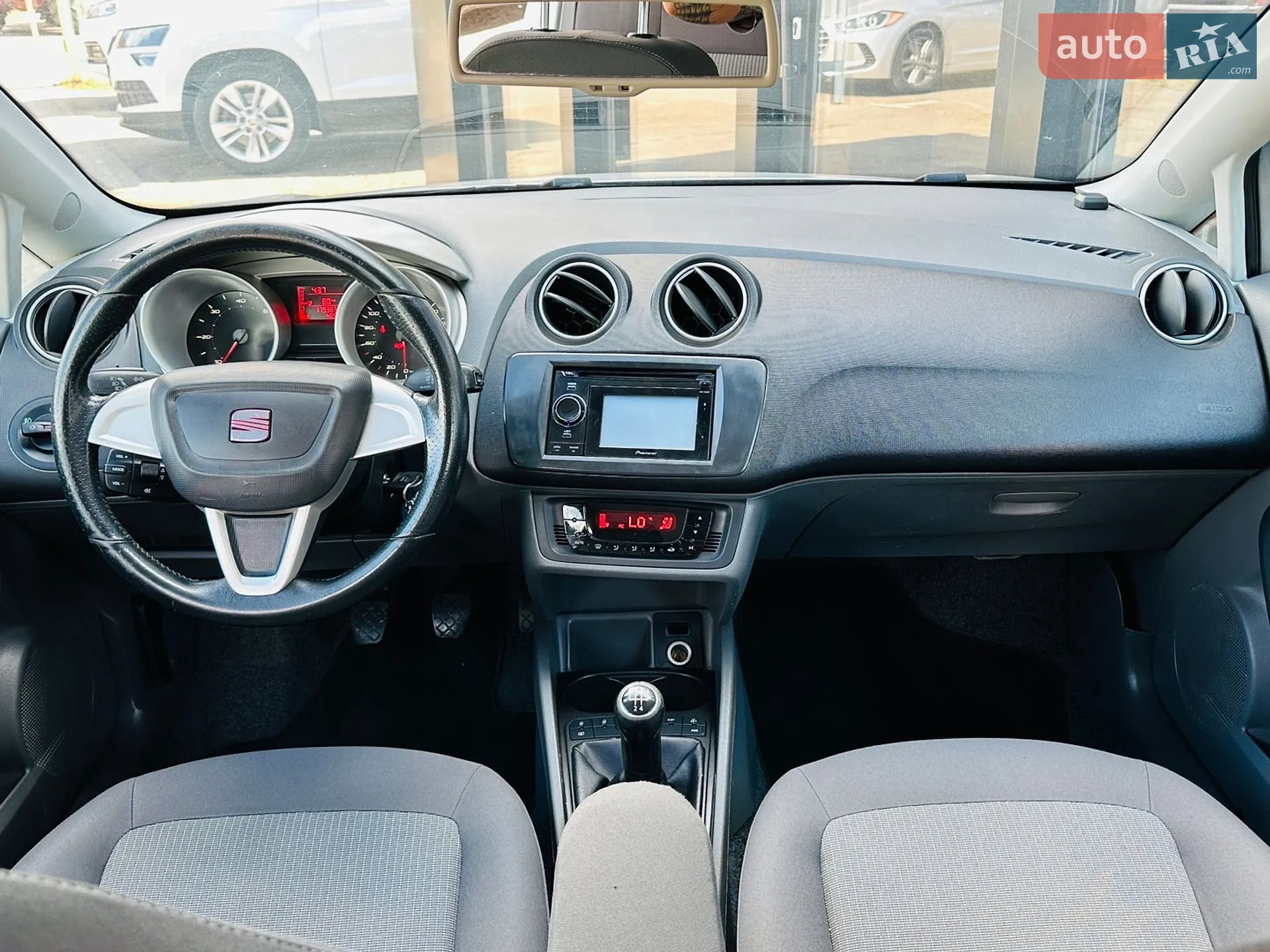 2011 SEAT Ibiza - мініатюра 20