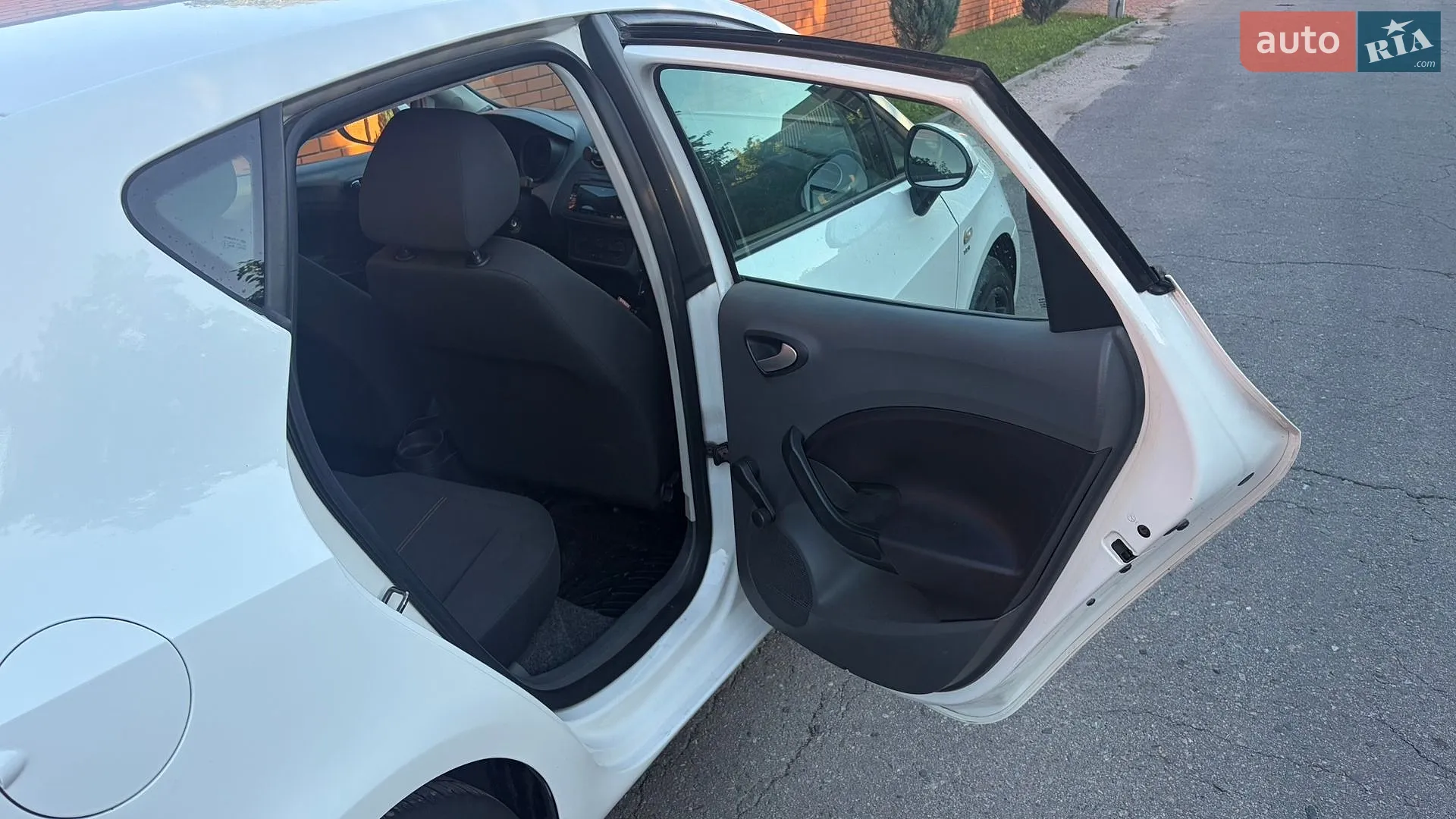 2011 SEAT Ibiza - мініатюра 10